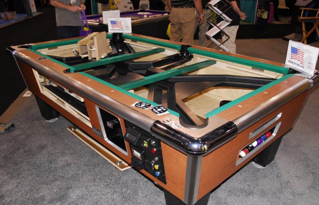 How Does A Pool Table Know The White Ball (Cue Ball)?