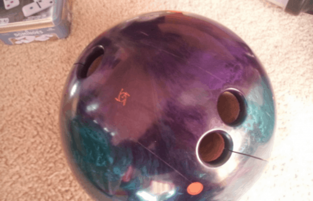 why-do-bowling-balls-crack-and-how-to-fix-indoorgamebunker